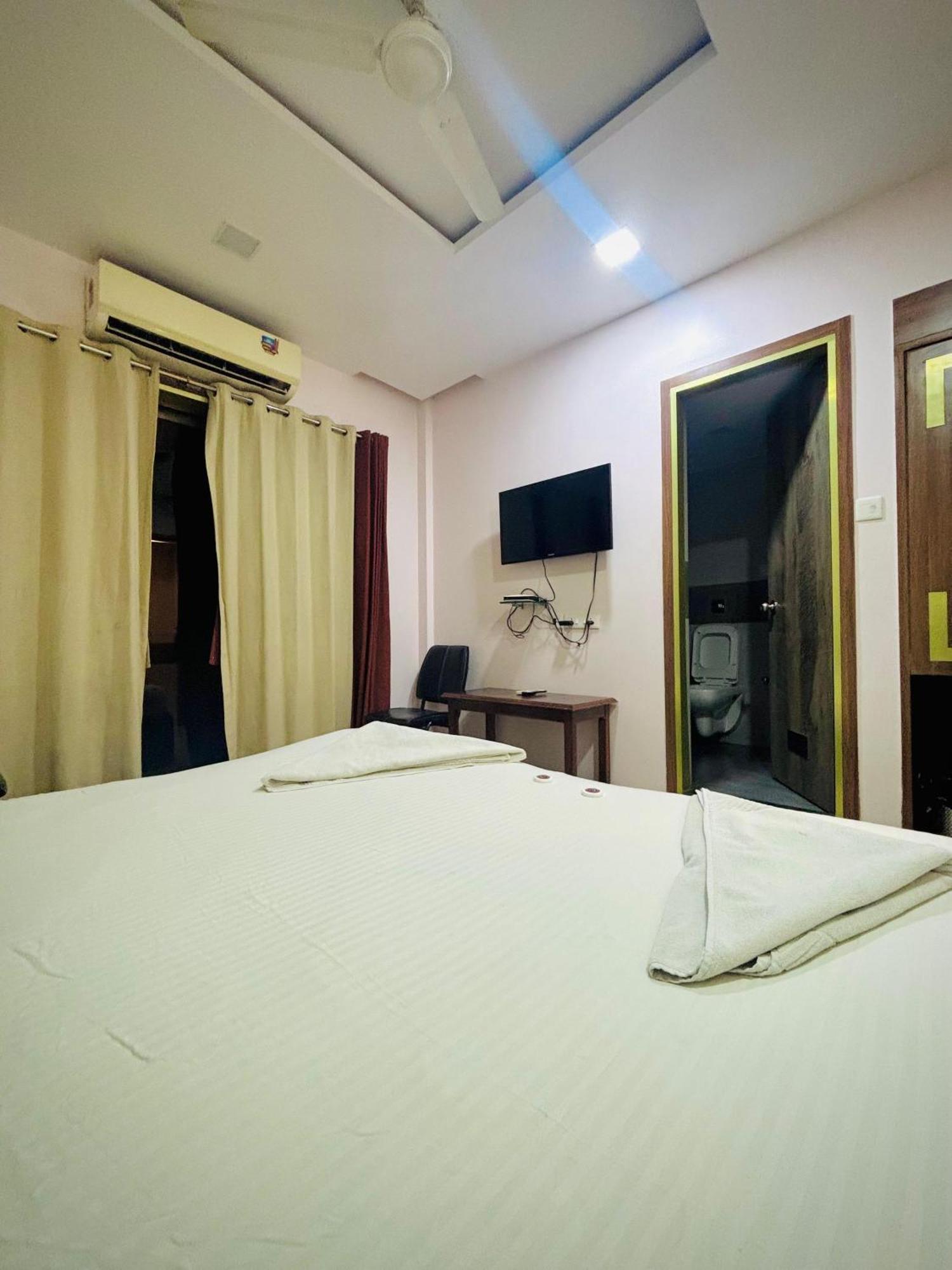 Hotel Laxmi Residency لونافالا المظهر الخارجي الصورة