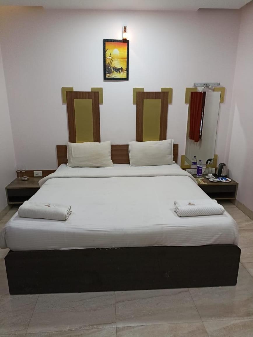 Hotel Laxmi Residency لونافالا المظهر الخارجي الصورة