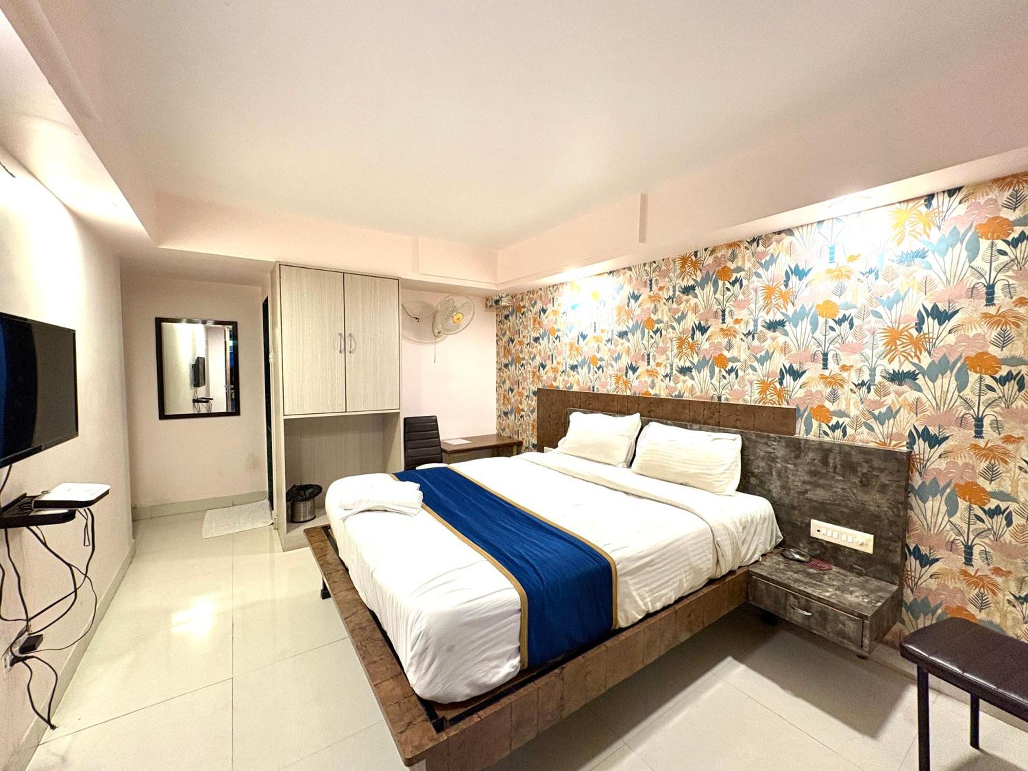 Hotel Laxmi Residency لونافالا المظهر الخارجي الصورة