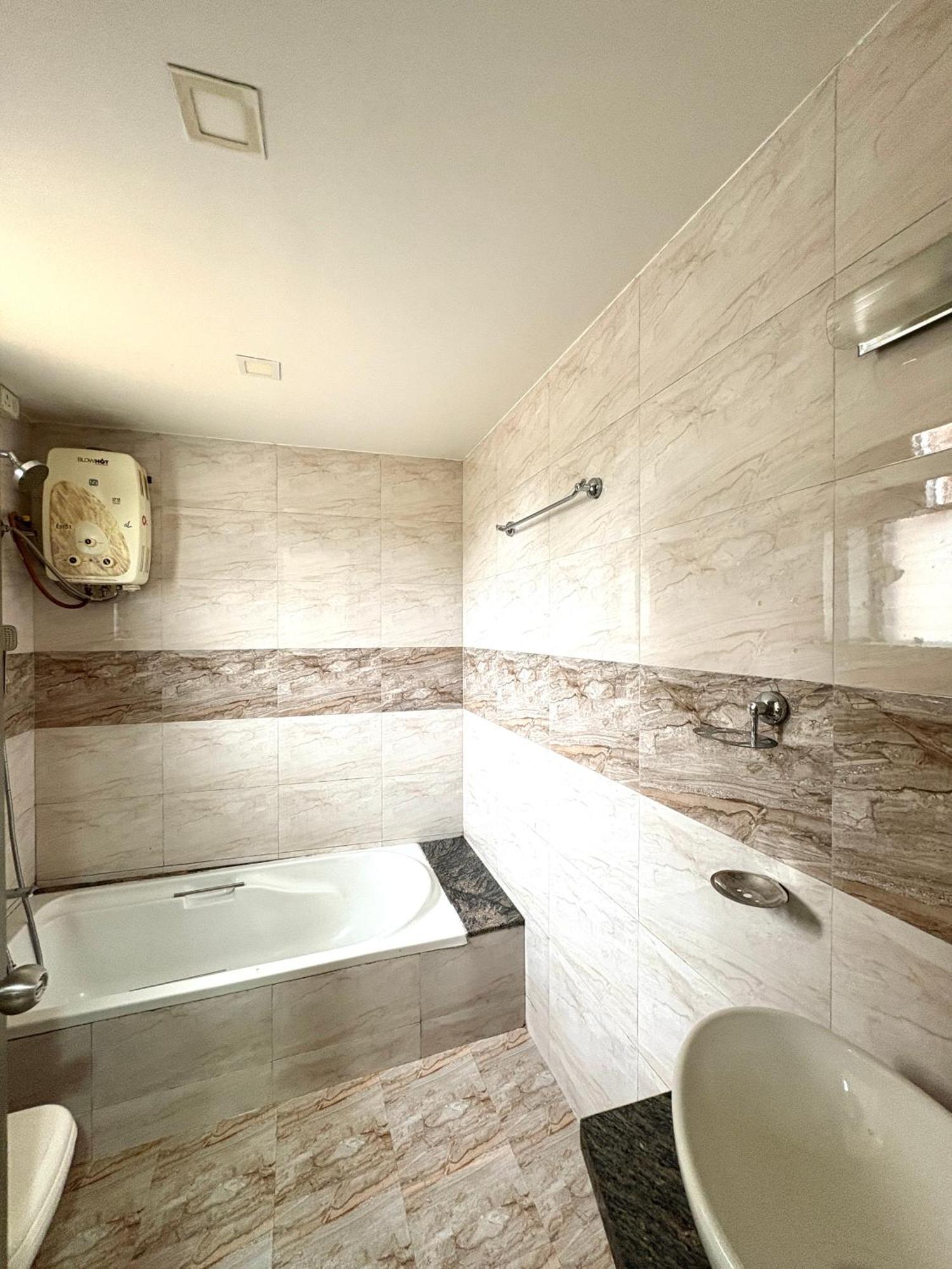 Hotel Laxmi Residency لونافالا المظهر الخارجي الصورة